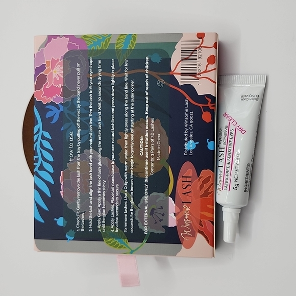 WINSOME LASH Whimsical Baldwin Floral Motifs Eyelash Set in Noble,Hybrid,& Envy - Picture 7 of 8